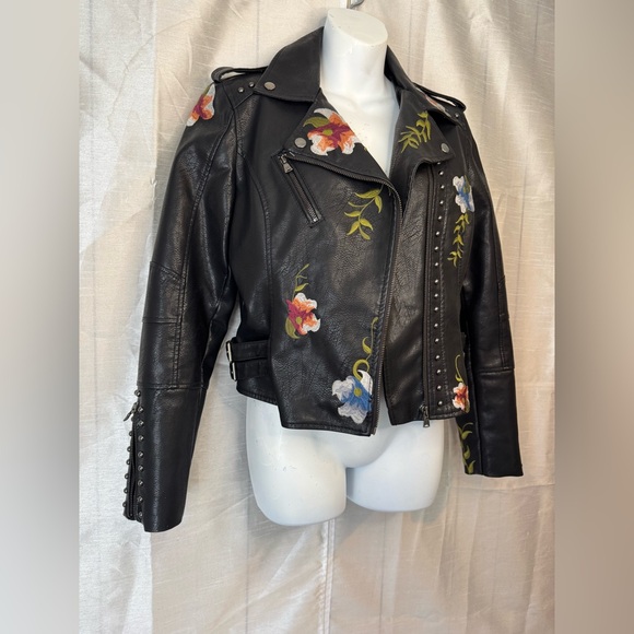 Embroidered Black faux Leather Jacket - Picture 15 of 15